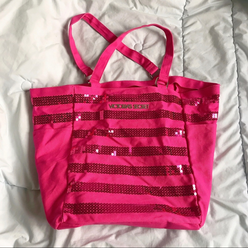 Victoria Secret Traveling Bag